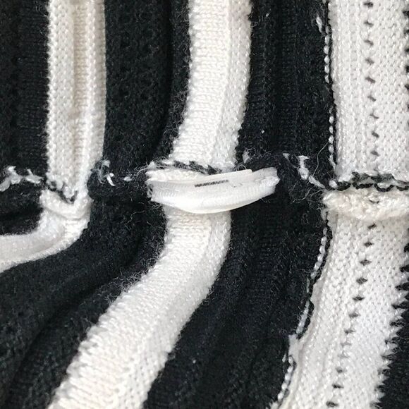 Lane Bryant Striped Knit Sweater Women's Plus Size 14/16 Short Sleeve Stretch - Picture 9 of 9